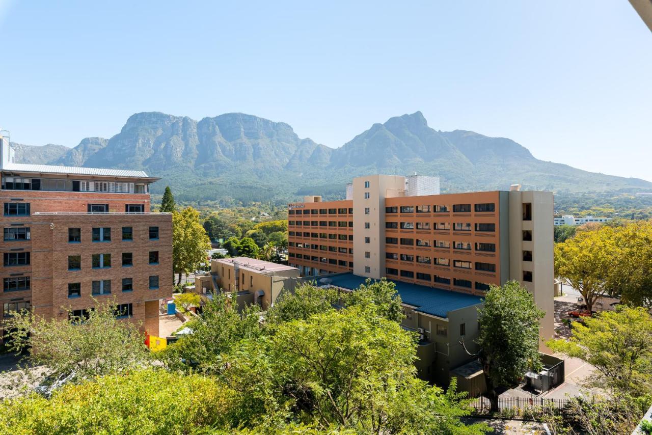 Newlands Peak Aparthotel By Totalstay ケープタウン エクステリア 写真